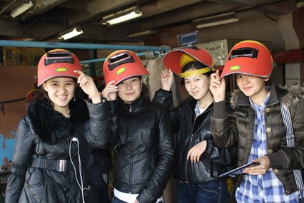 The Gendered Impact of COVID-19 on Refugees and Migrants and Building Back Better